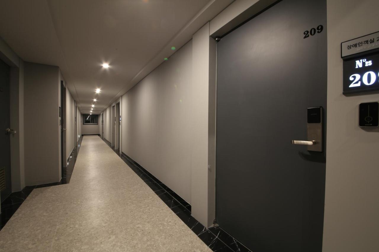No.25 Hotel Busan Seomyeon Экстерьер фото